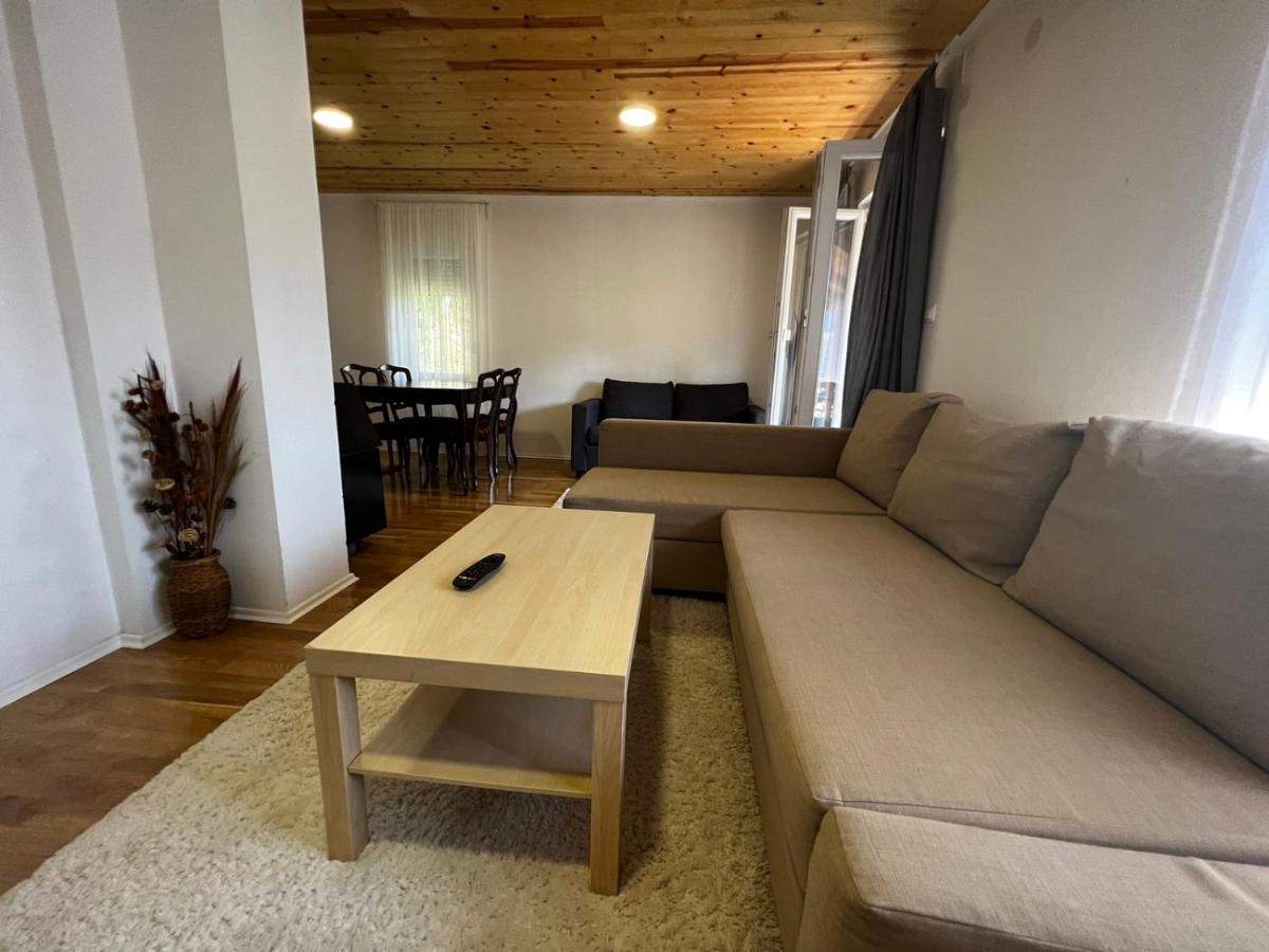 Hotel Ljubav Stara Zaovine à Lazici Extérieur photo