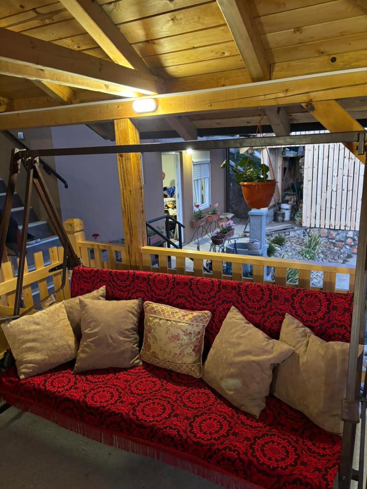 Hotel Ljubav Stara Zaovine à Lazici Extérieur photo