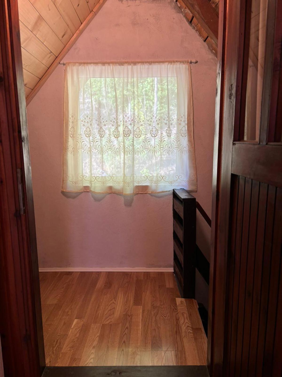 Hotel Ljubav Stara Zaovine à Lazici Extérieur photo