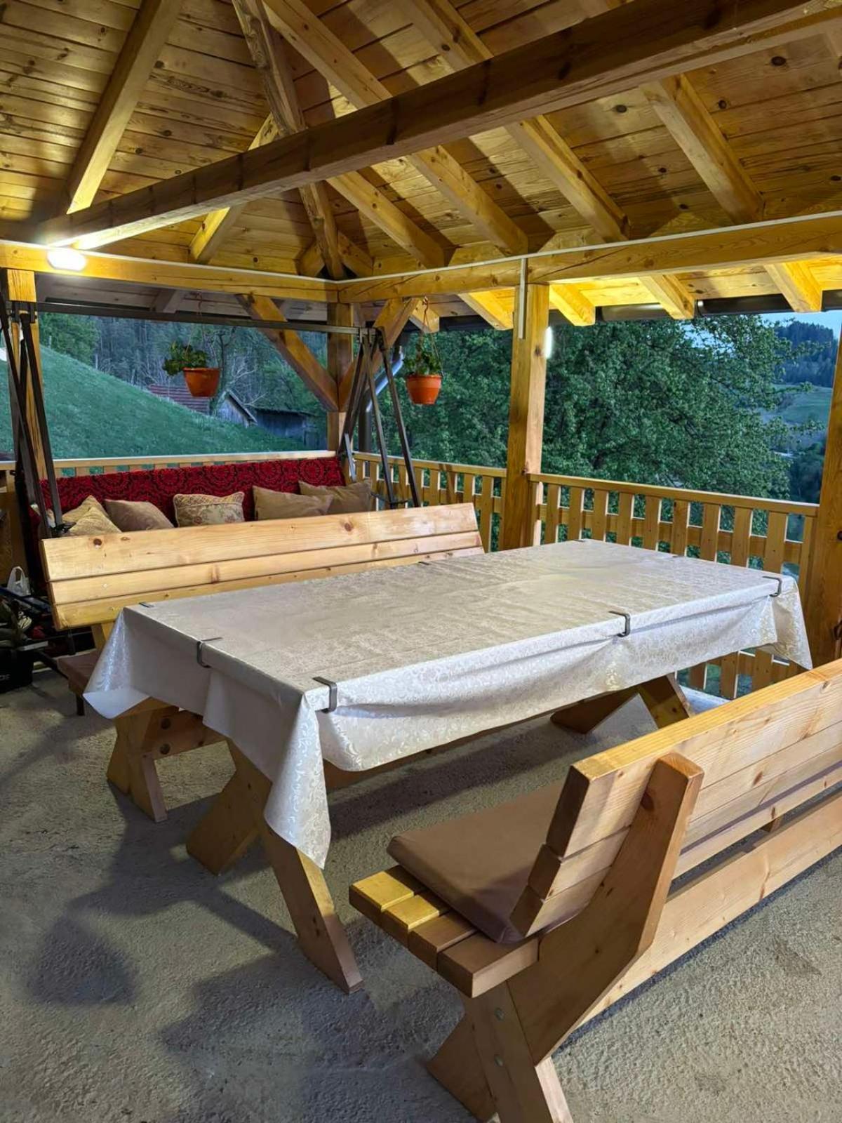 Hotel Ljubav Stara Zaovine à Lazici Extérieur photo